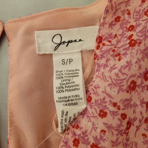 Pink summery floral dress with belt, size Small - Picture 5 of 6